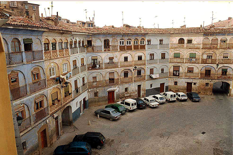 Plaza de Toros Vieja de Tarazona, antes de la restauración, en 1.998.